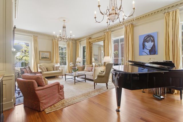 7 Legare Street, Charleston, SC 29401