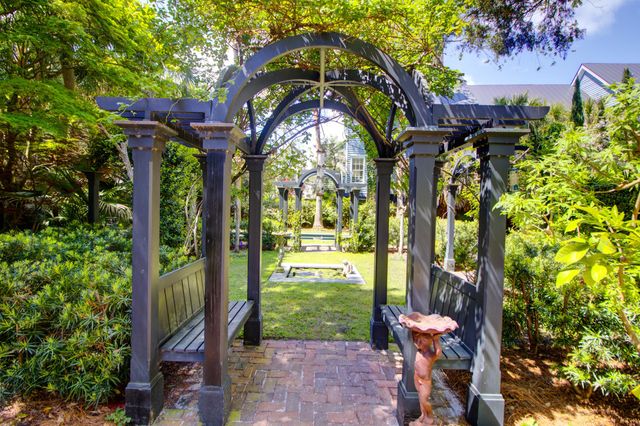 7 Legare Street, Charleston, SC 29401