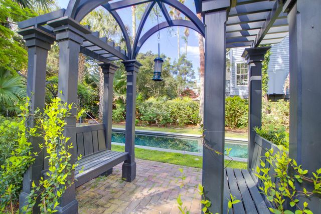 7 Legare Street, Charleston, SC 29401
