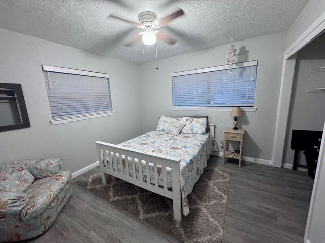 219 Lakeside Drive, Kemah, TX 77565
