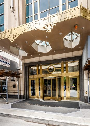 21 E Huron Street 1207, Chicago, IL 60611