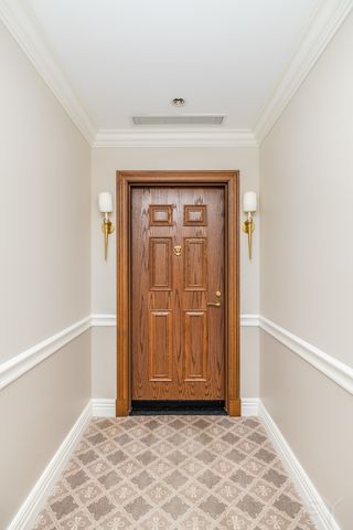 21 E Huron Street 1207, Chicago, IL 60611