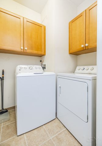 21 E Huron Street 1207, Chicago, IL 60611