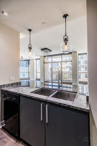 21 E Huron Street 1207, Chicago, IL 60611