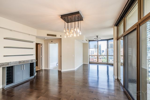 21 E Huron Street 1207, Chicago, IL 60611