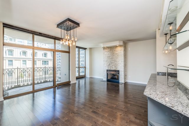 21 E Huron Street 1207, Chicago, IL 60611
