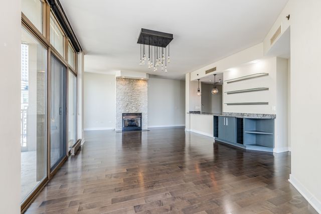 21 E Huron Street 1207, Chicago, IL 60611