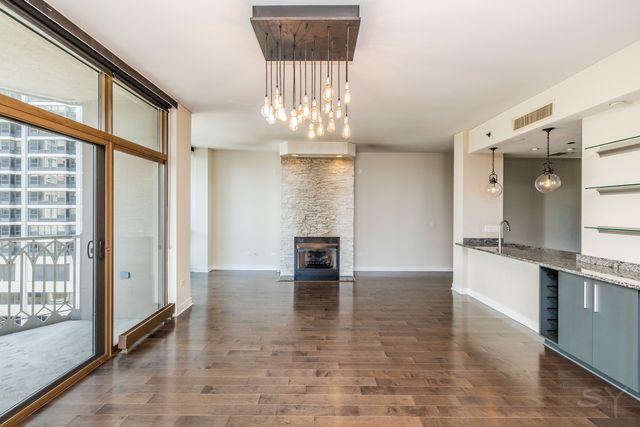 21 E Huron Street 1207, Chicago, IL 60611