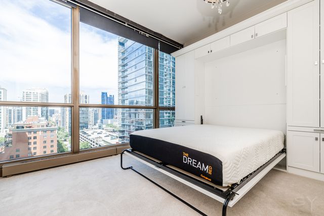 21 E Huron Street 1207, Chicago, IL 60611