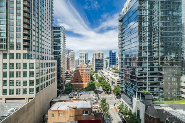 21 E Huron Street 1207, Chicago, IL 60611