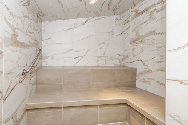 21 E Huron Street 1207, Chicago, IL 60611