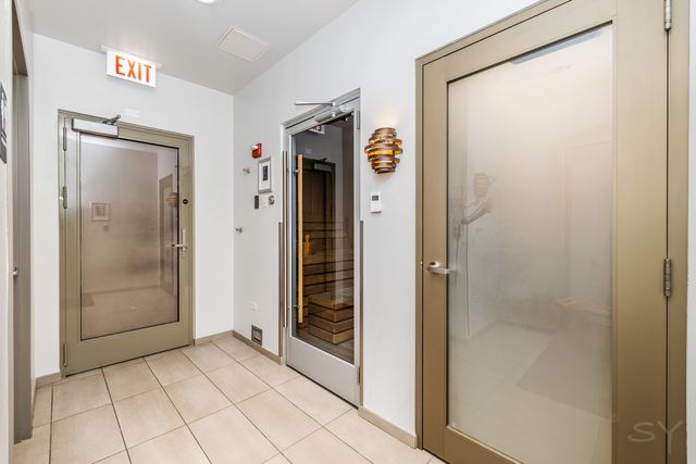 21 E Huron Street 1207, Chicago, IL 60611