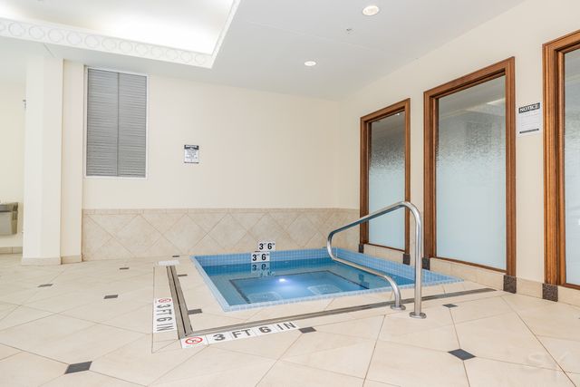 21 E Huron Street 1207, Chicago, IL 60611