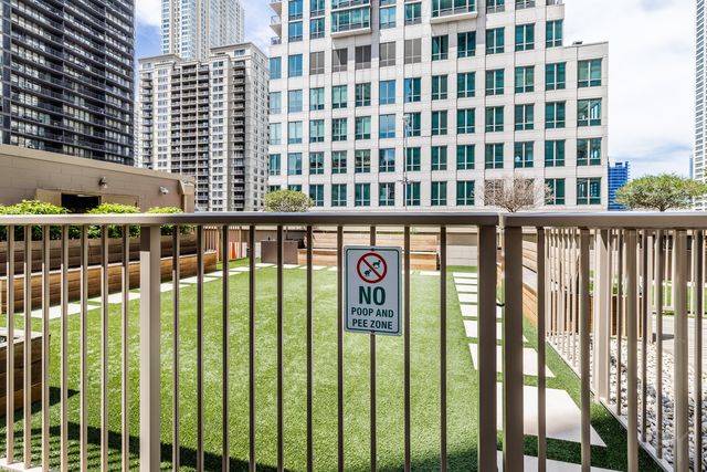 21 E Huron Street 1207, Chicago, IL 60611