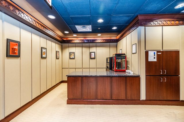 21 E Huron Street 1207, Chicago, IL 60611