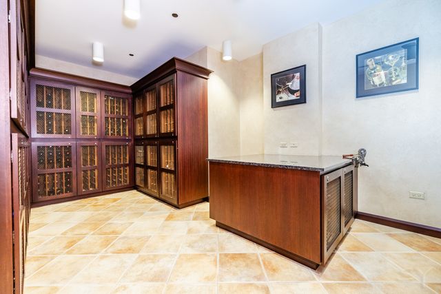 21 E Huron Street 1207, Chicago, IL 60611
