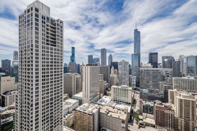 21 E Huron Street 1207, Chicago, IL 60611