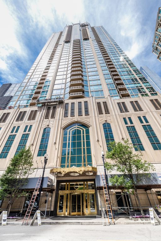 21 E Huron Street 1207, Chicago, IL 60611