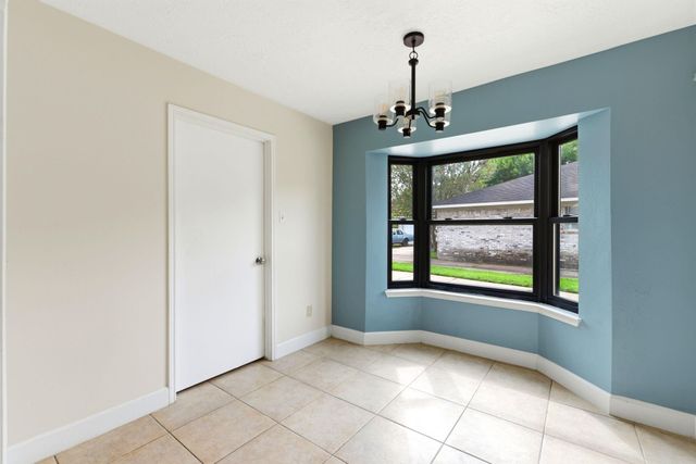 1824 Lazy Creek Lane, Pearland, TX 77581