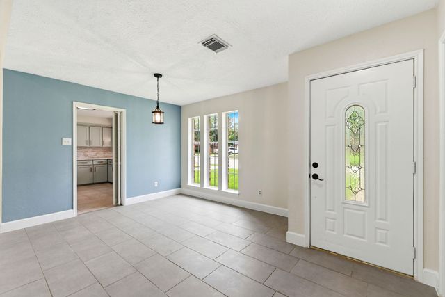 1824 Lazy Creek Lane, Pearland, TX 77581