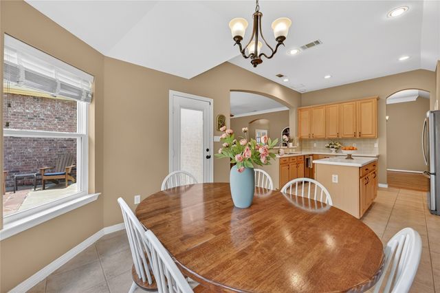 1404 Spring Ridge Lane, Flower Mound, TX 75028