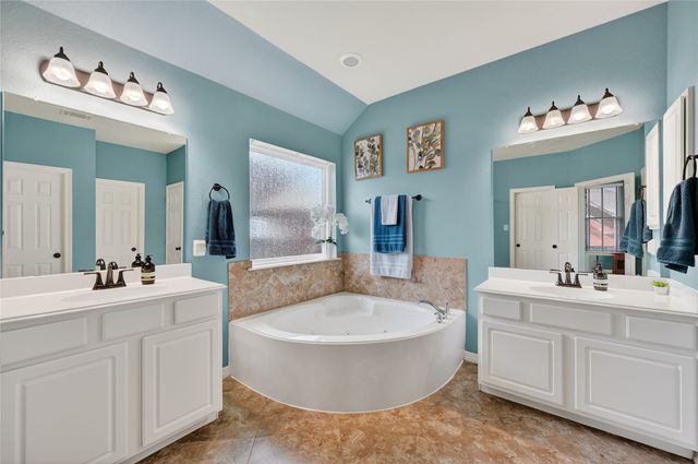 1404 Spring Ridge Lane, Flower Mound, TX 75028