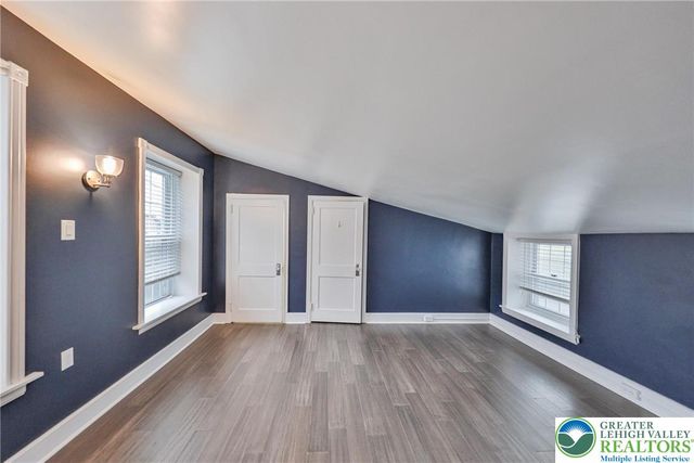 167 South Broad Street, Nazareth Boro, PA 18064