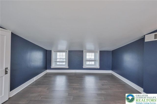 167 South Broad Street, Nazareth Boro, PA 18064