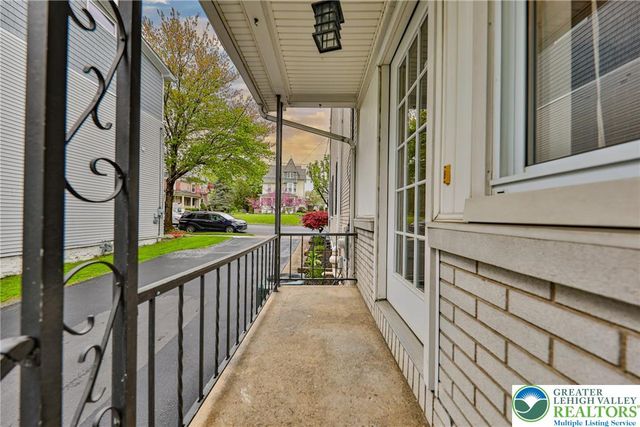 167 South Broad Street, Nazareth Boro, PA 18064