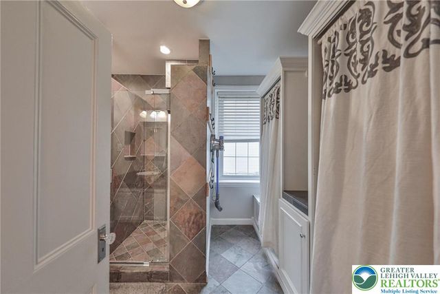 167 South Broad Street, Nazareth Boro, PA 18064
