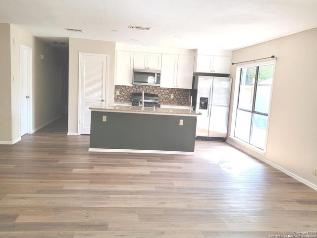 3330 Butterleigh, San Antonio, TX 78247