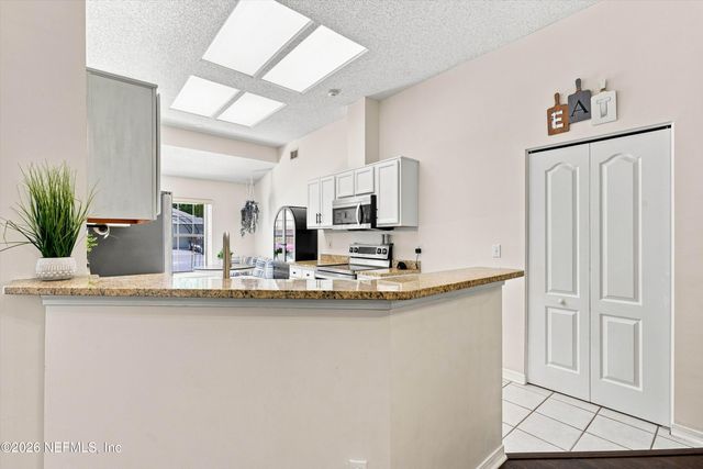 1768 REDWOOD Lane, Middleburg, FL 32068