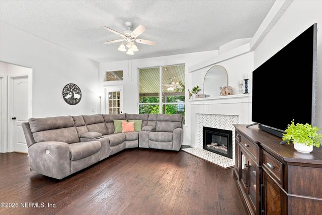 1768 REDWOOD Lane, Middleburg, FL 32068