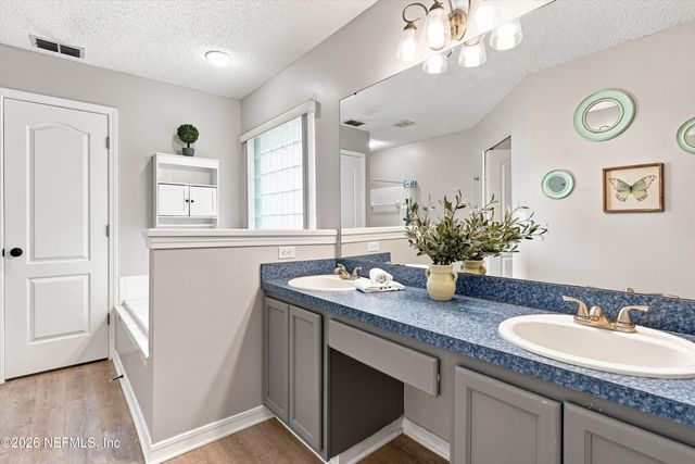 1768 REDWOOD Lane, Middleburg, FL 32068
