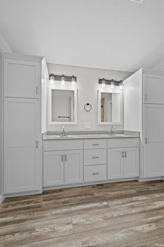734 N Livy Court, Ellettsville, IN 47429