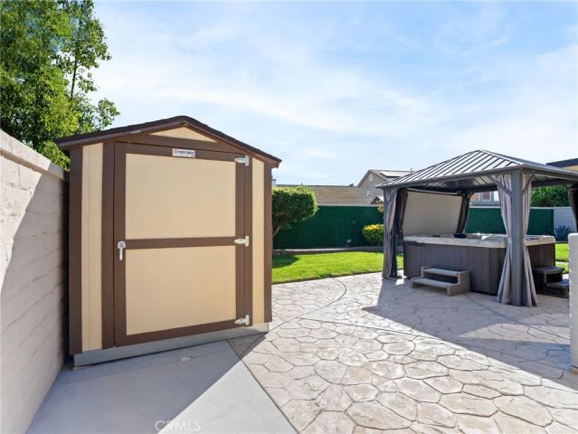 5993 Redhaven Street, Eastvale, CA 92880