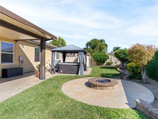 5993 Redhaven Street, Eastvale, CA 92880