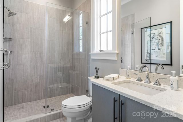 10 Fairsted Drive, Asheville, NC 28803