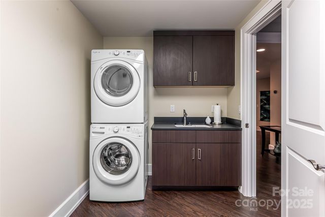 10 Fairsted Drive, Asheville, NC 28803