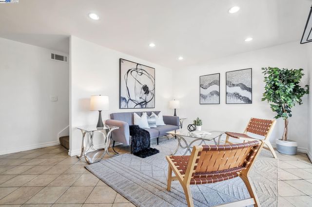 4312 Solano Way, Union City, CA 94587