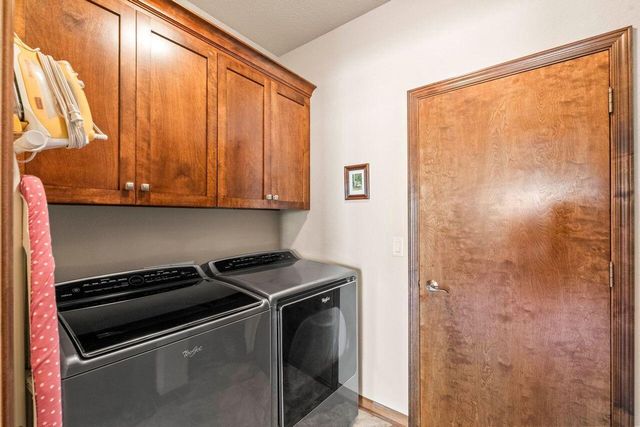3506 Hawthorn Hill DRIVE, Waukesha, WI 53188