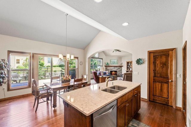 3506 Hawthorn Hill DRIVE, Waukesha, WI 53188
