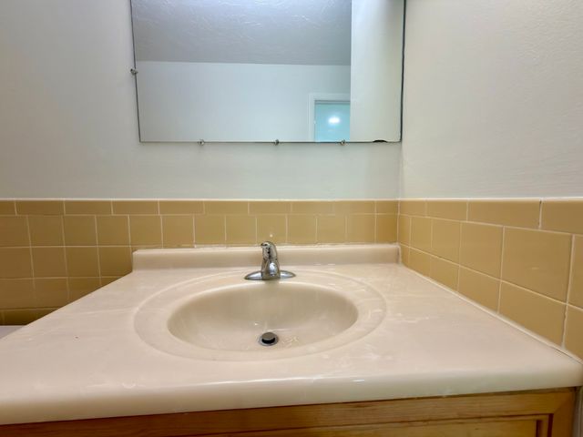 14 Williamsburg 1, Shrewsbury, MA 01545