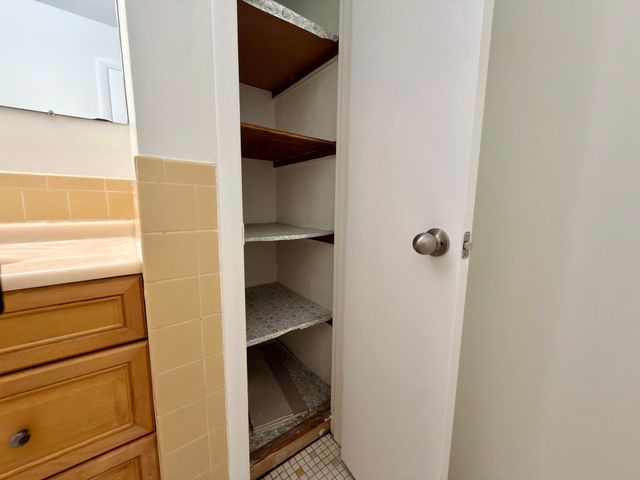 14 Williamsburg 1, Shrewsbury, MA 01545