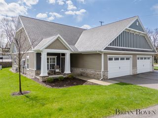 148 Tamarack Lane 2B, Rockford, MI 49341