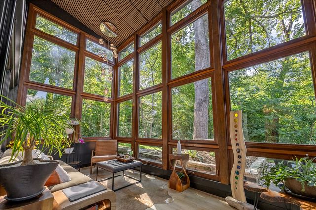 1790 Timber Ridge Drive, Cedar Rapids, IA 52403