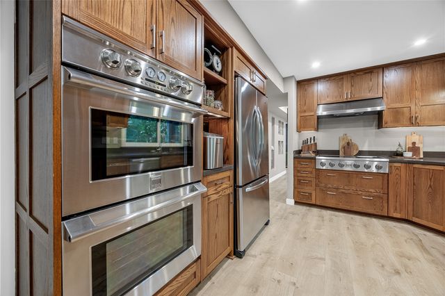 1790 Timber Ridge Drive, Cedar Rapids, IA 52403