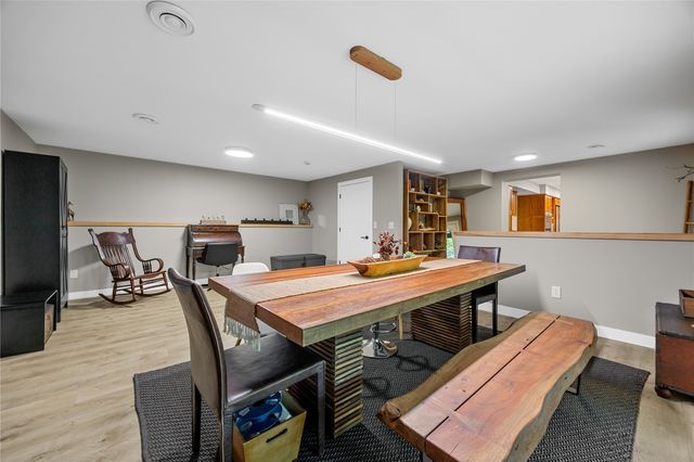1790 Timber Ridge Drive, Cedar Rapids, IA 52403