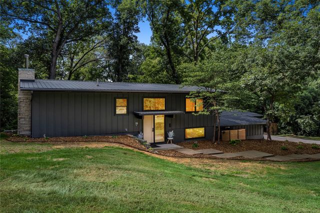 1790 Timber Ridge Drive, Cedar Rapids, IA 52403