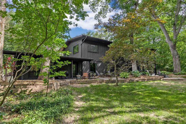 1790 Timber Ridge Drive, Cedar Rapids, IA 52403